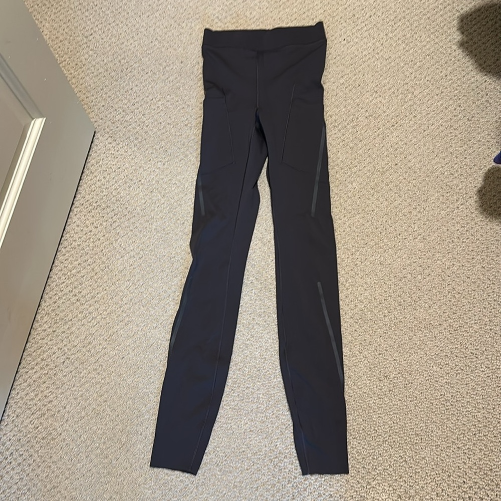 Lululemon Alacer Tight *lululemon lab black granite size 2